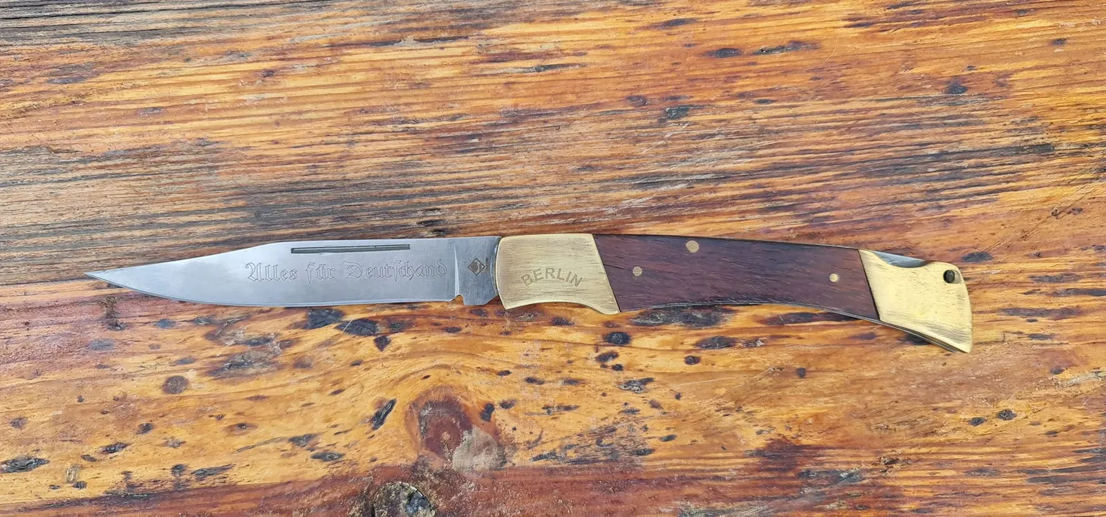 Folding Knives - 311990033_10227584201008015_2652485345516745175_n_edited