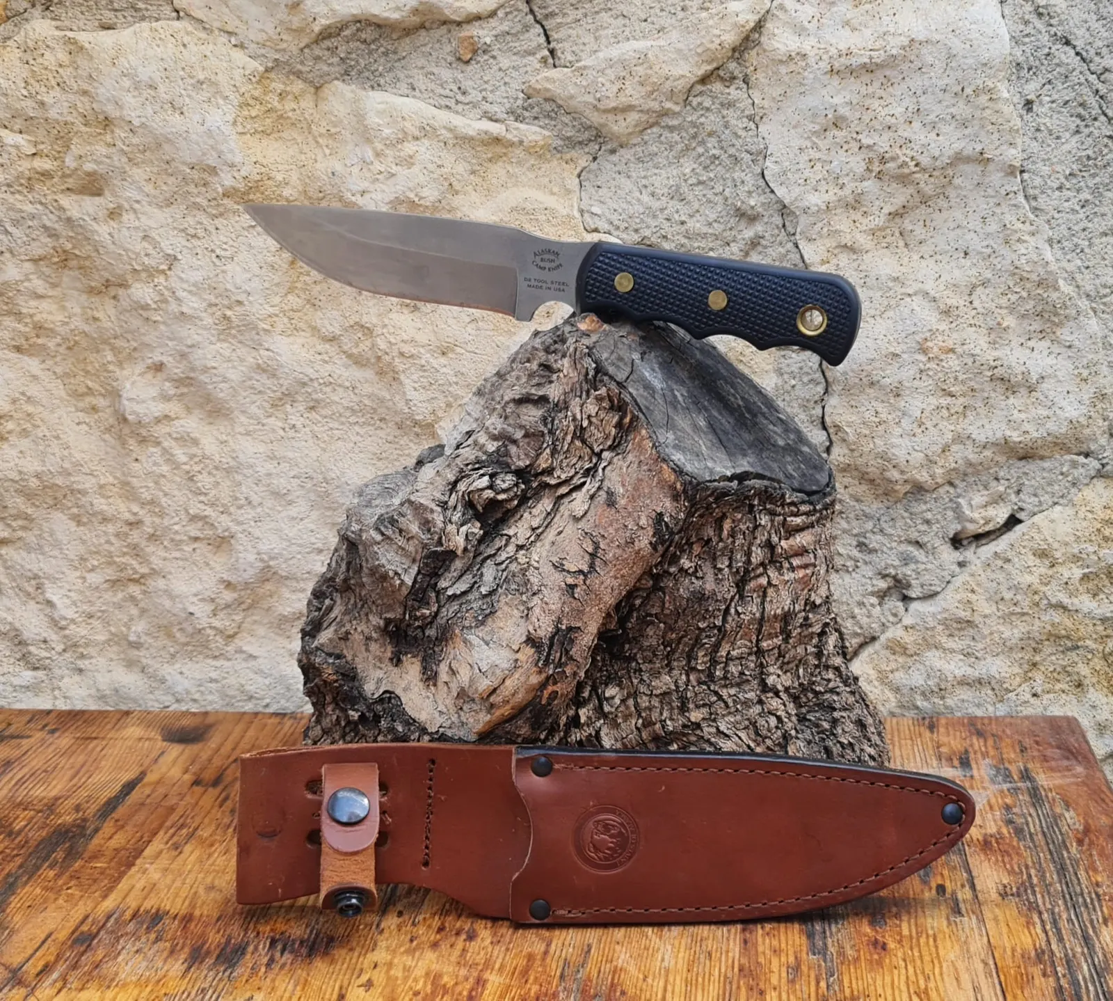 Hunting Knives - 309887733_10227466400863085_5421919329245672748_n