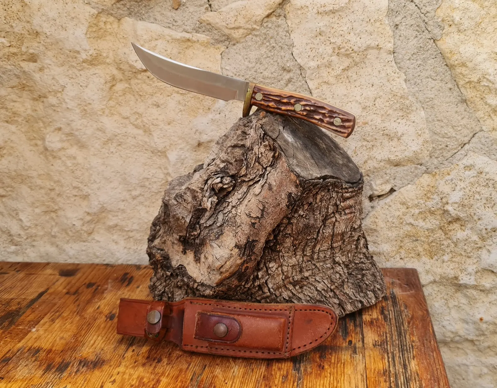 Hunting Knives - 308935687_10227441014828450_4705829008095393548_n