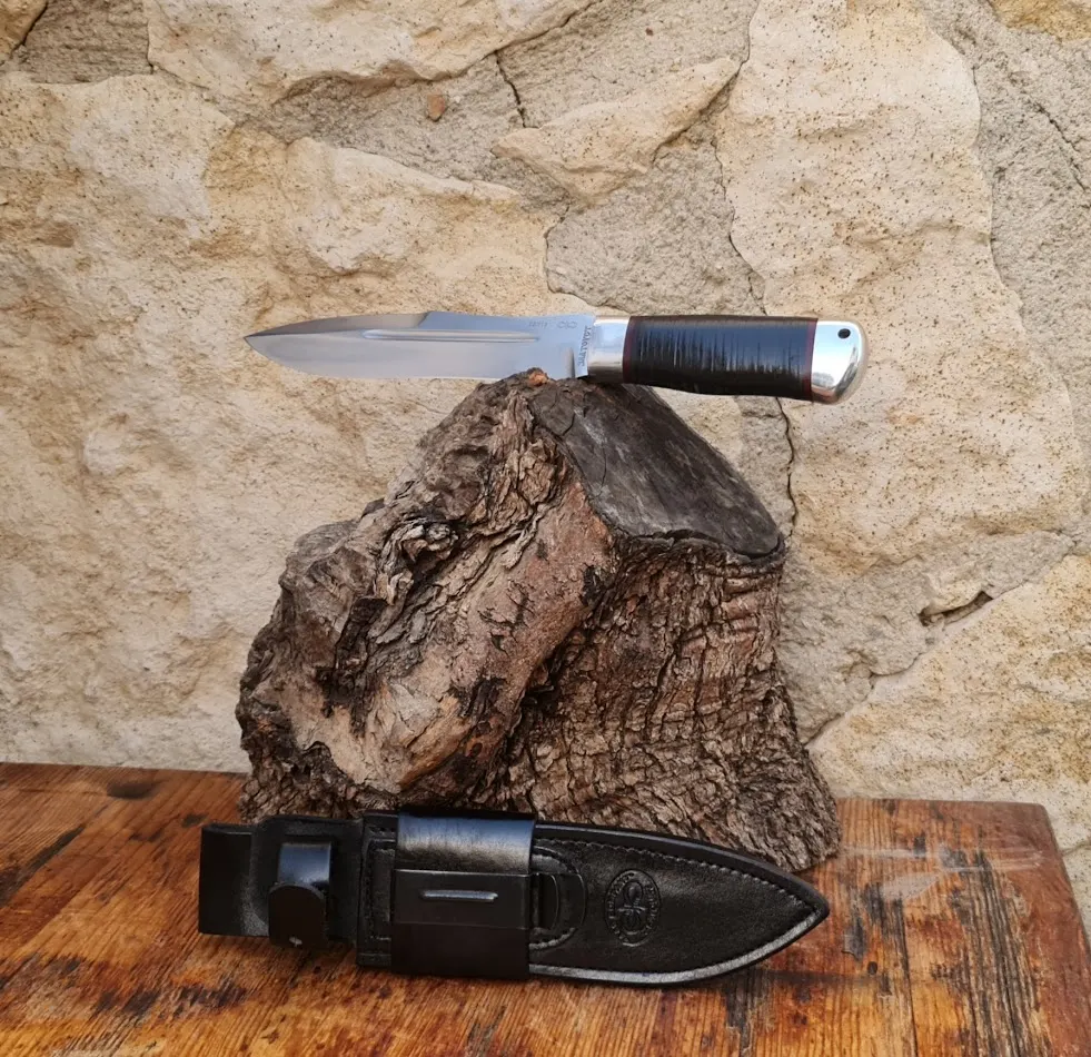 Hunting Knives - 4