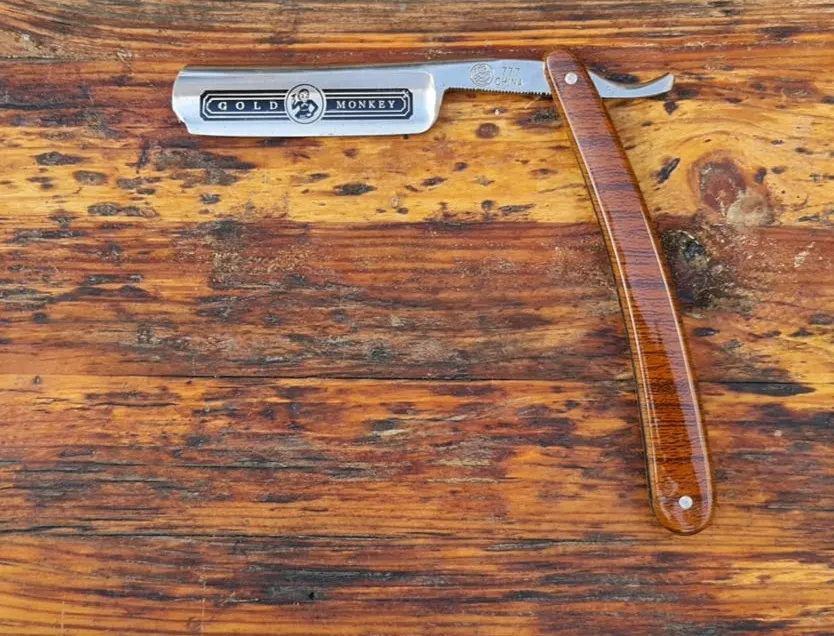 Razors - 311859888_10227583604393100_744126608832600473_n_edited