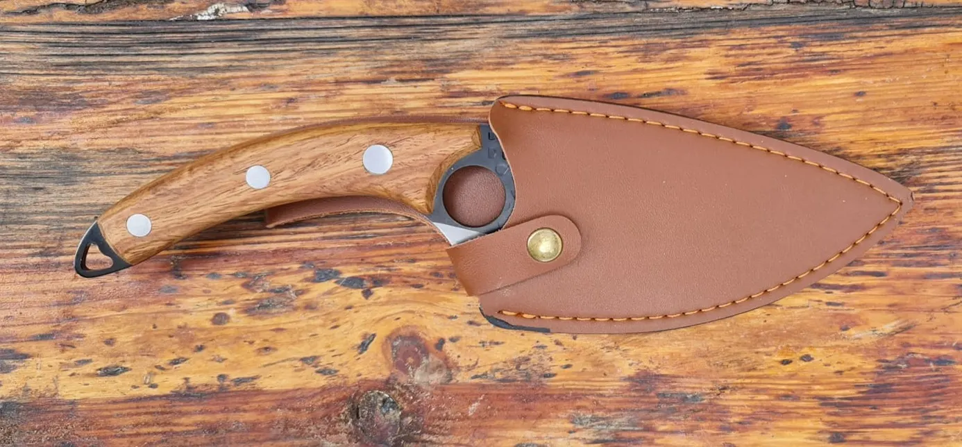 Tourist Knives - 311923367_10227583909720733_9208756564967242643_n_edited