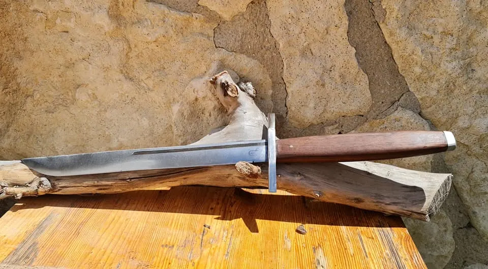 Knife 32 - Knife -32-10